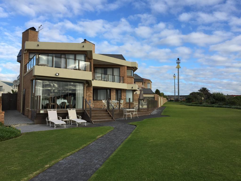 Guest house African Oceans Manor On The 5*